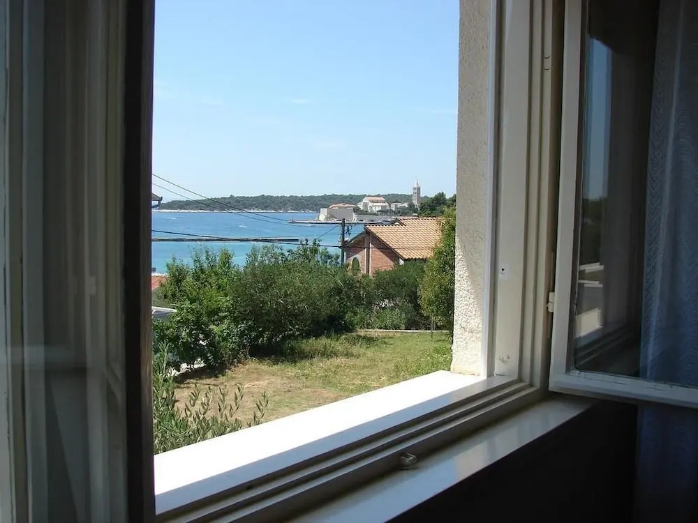 Apartments by the sea Barbat, Rab - 21809
