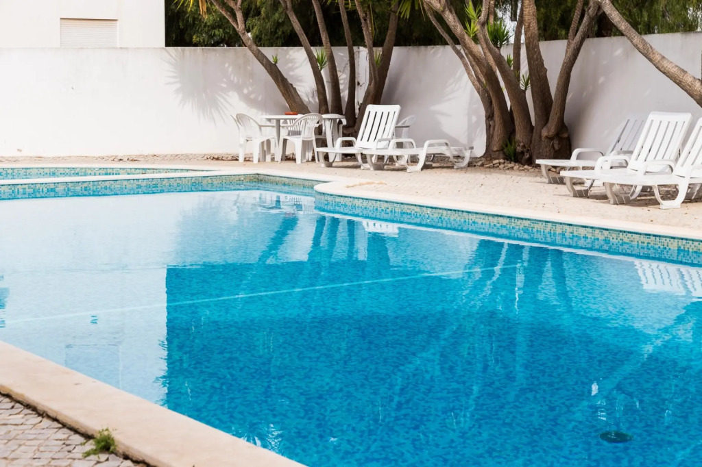 A10 - Silence Ground-floor and Pool