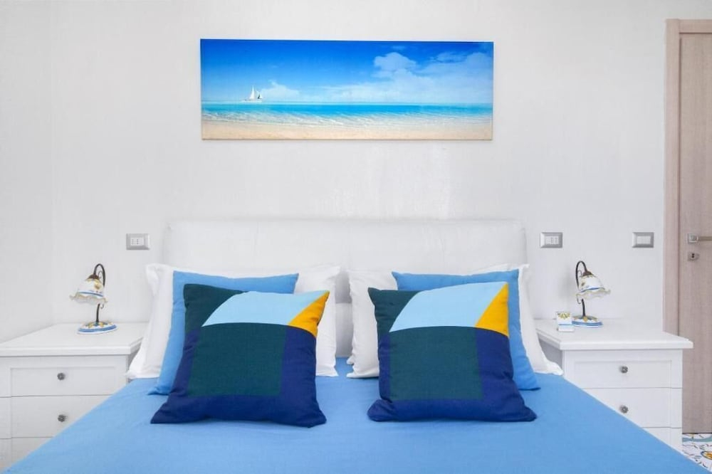 Millie Sorrento Suites