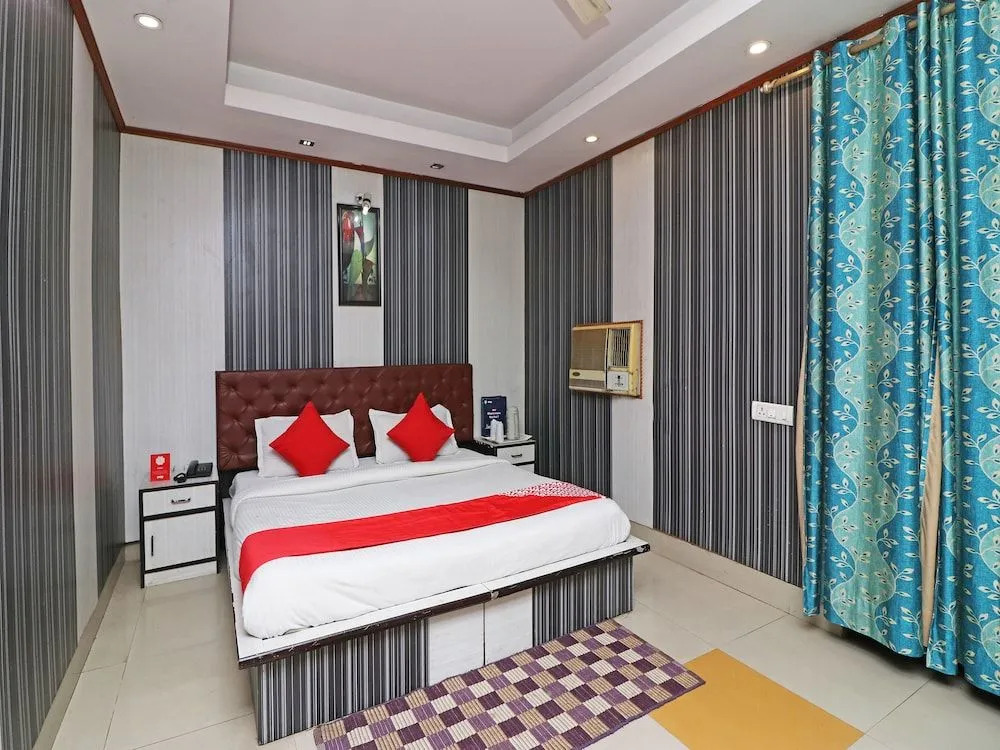 Hotel akash