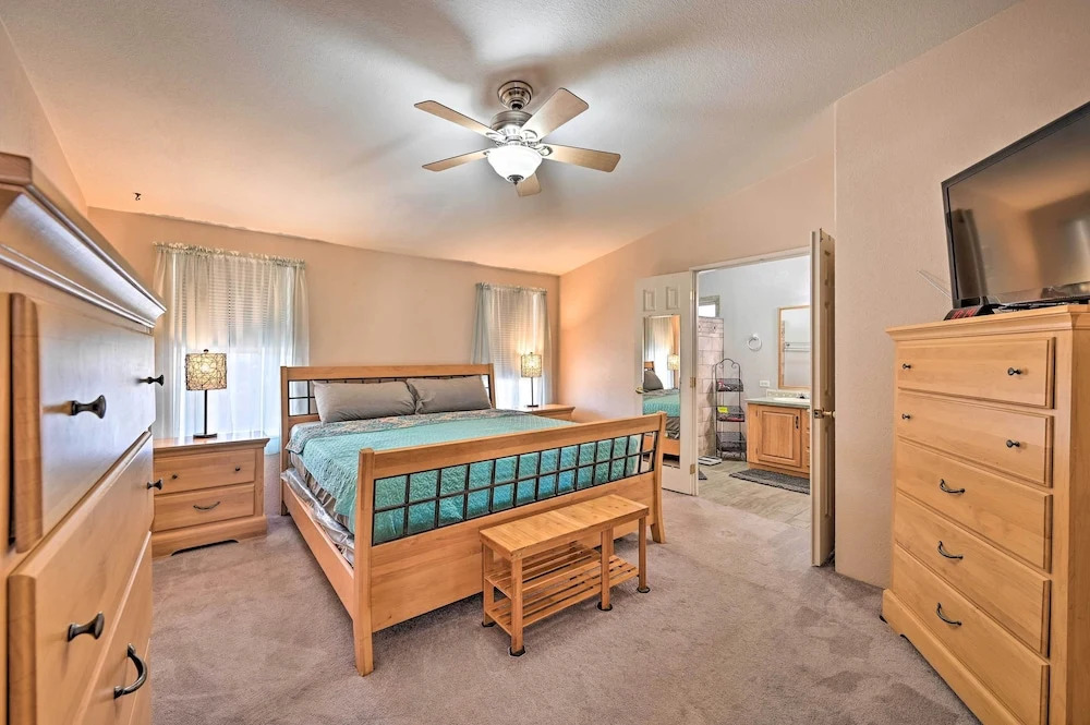 Yuma Vacation Rental w/ Yard & Grills
