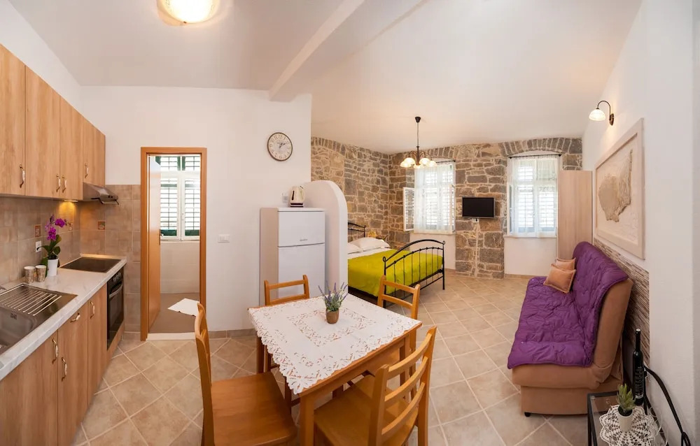 Beach Resort Apartments Podspiline