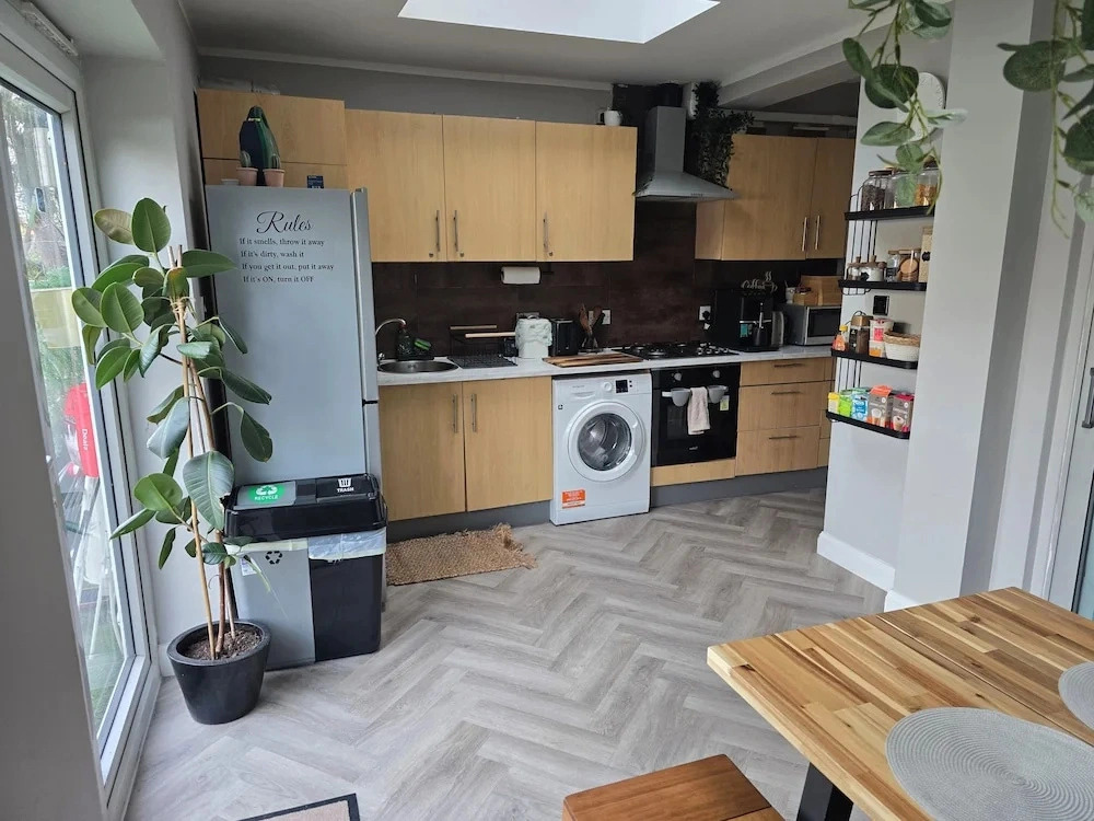 Alross guest house