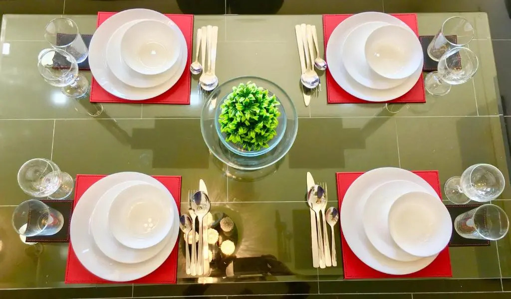 London 2 Bedroom Apartment, Kitchen, Reception and Private Garden