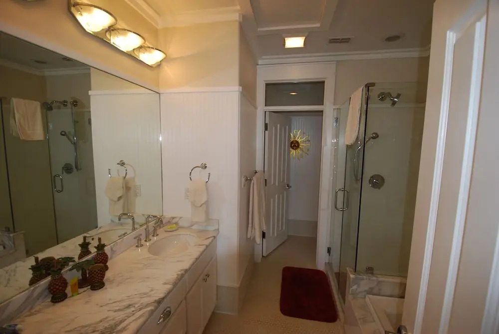 Kokopelli - Bay Front / Marina Front 3 Bedroom Townhouse by RedAwning