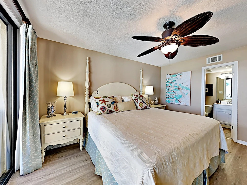 Seaside Beach & Racquet Club 3404