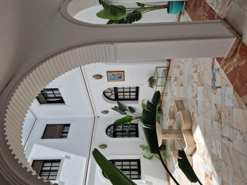Hotel y Apartamentos Doña Lola