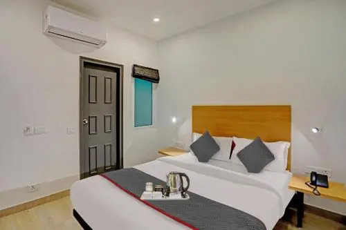 OYO Townhouse 409 Brostay Meera Bagh