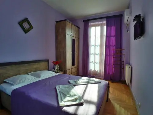 Vazi Hotel