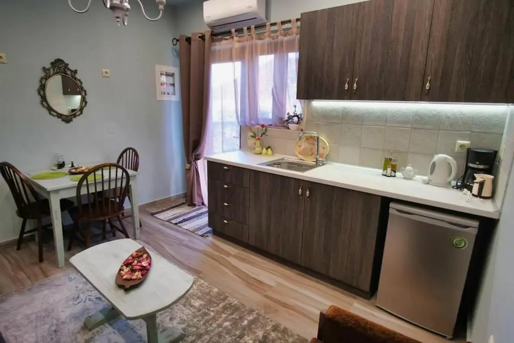 Mama's Cozy Room 2