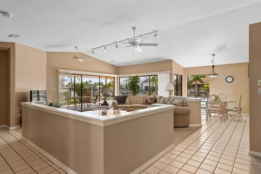 Stone Private Home #14098 4 Bedrooms 3 Bathrooms Home