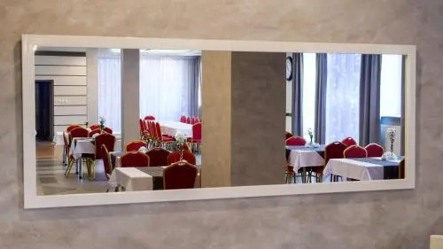 Hotel Duet