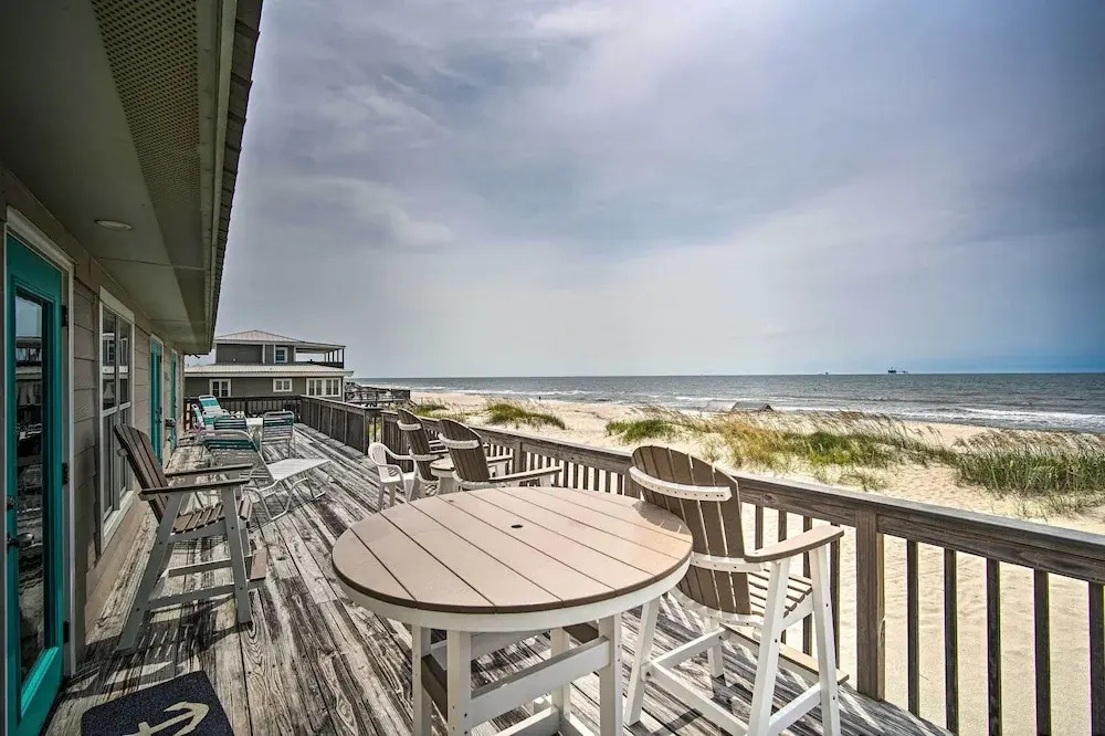 Sunny Gulf Shores Haven, 3 Mi to Fort Morgan