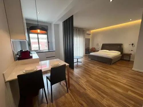 Skanderbeg Square Deluxe 1