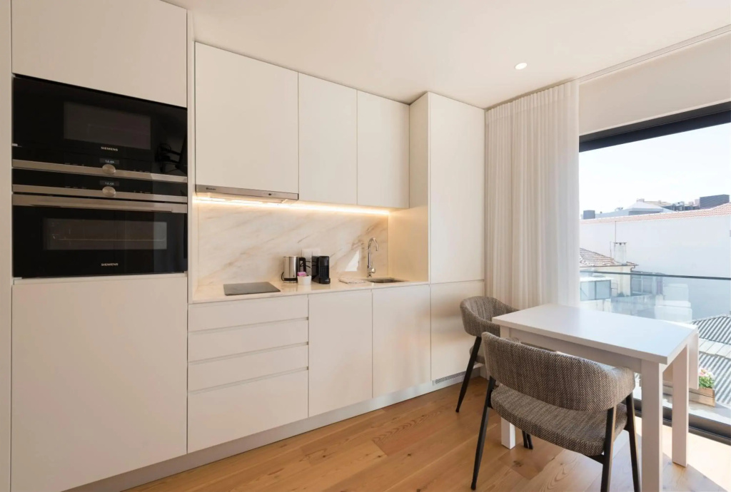 LovelyStay - Heart of D. Pedro Apartments IV