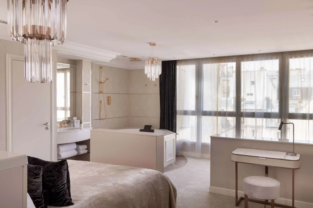 Paris jAdore Hotel & Spa