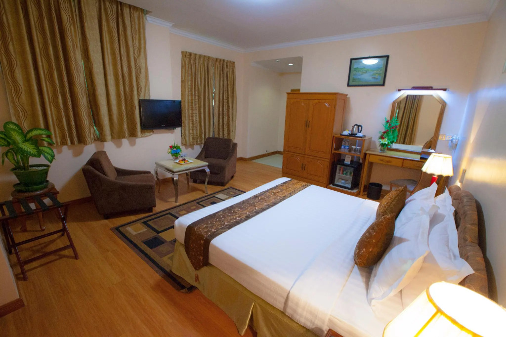 Grand Palace Hotel