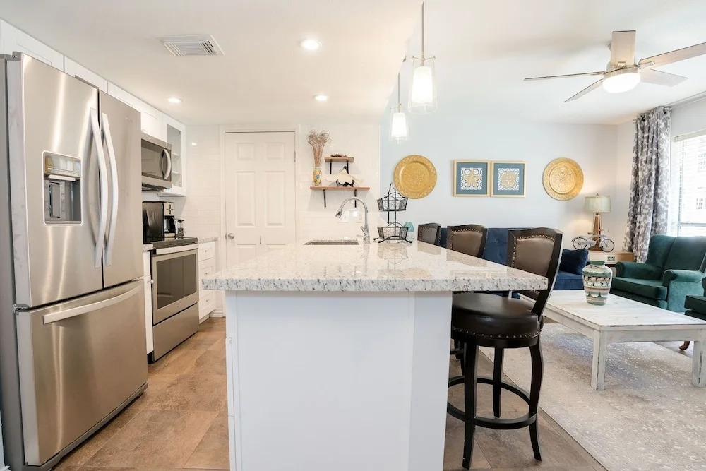 Seawall Escape - 2 Br Home