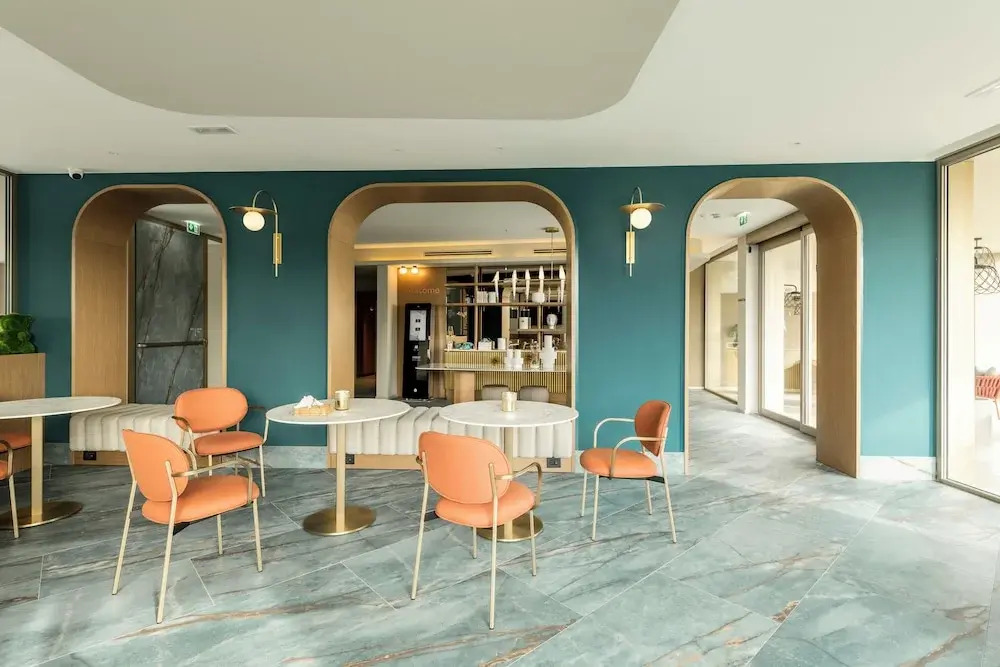 Visionair Suites & SPA-Room Only e Honesty Bar