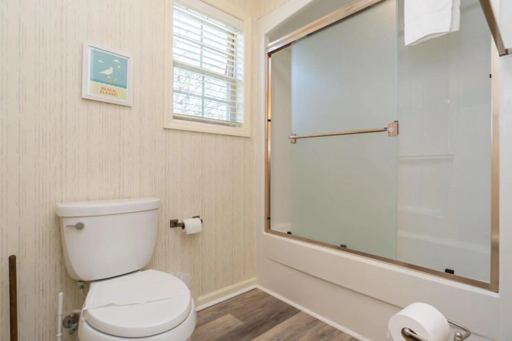 Pelican Palace by Oak Island Accommodations