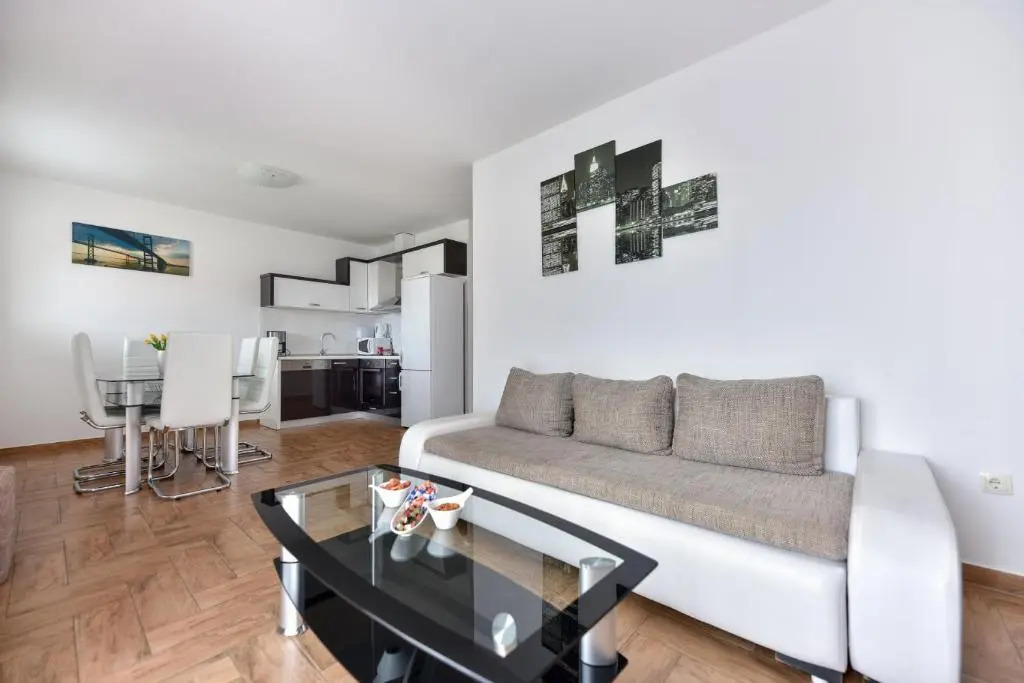 Apartments Villa Visnjik