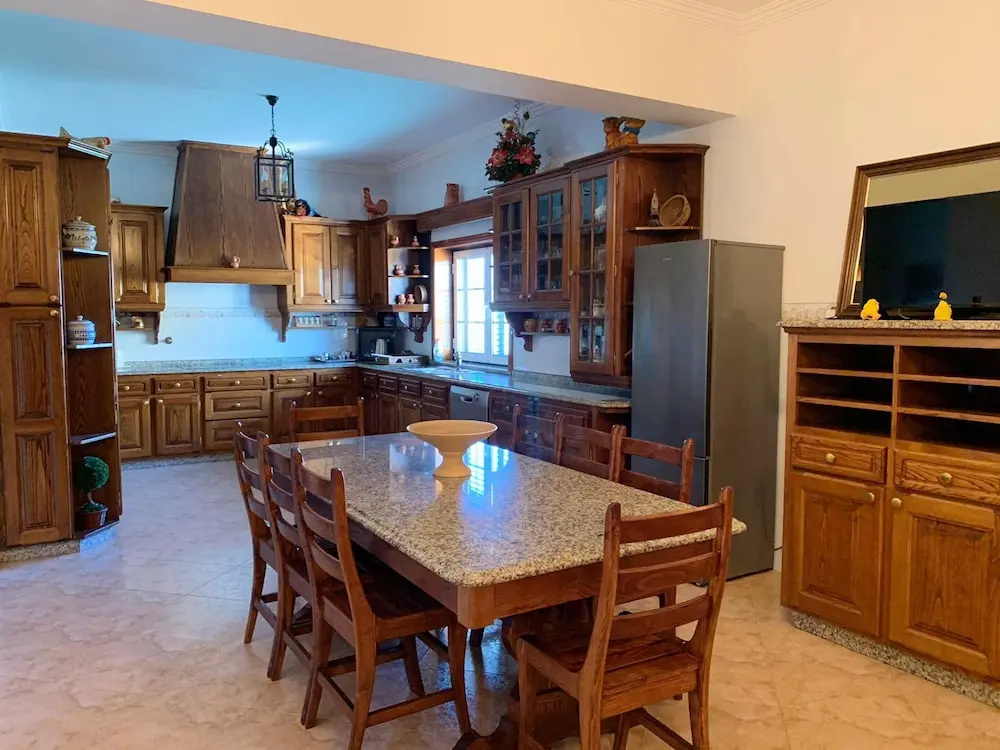 House With 8 Bedrooms in Ponte de Lima, With Wonderful Mountain View, Terrace and Wifi