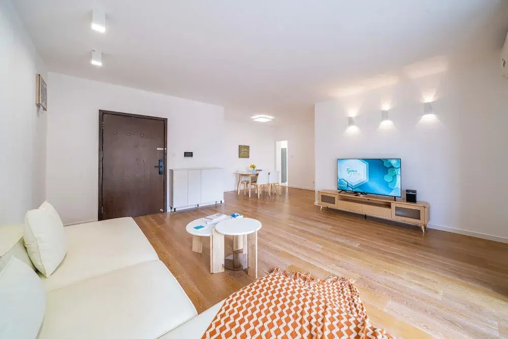 Tyms Tianshan 3BR 2BA near Suzhou Creek