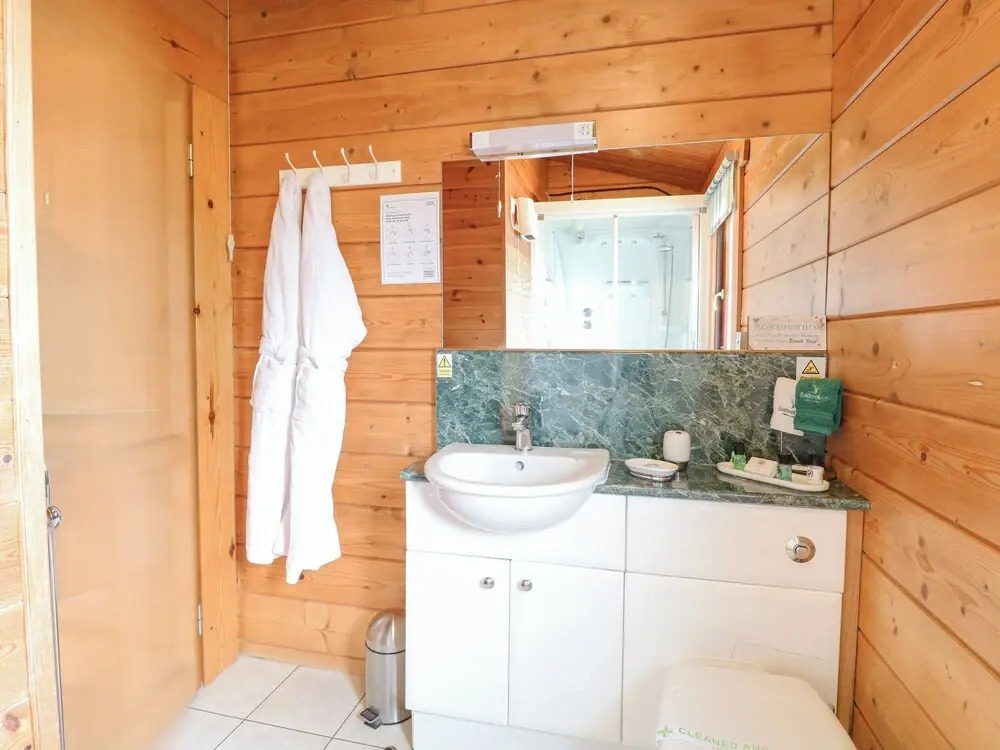 Kingfisher Lodge