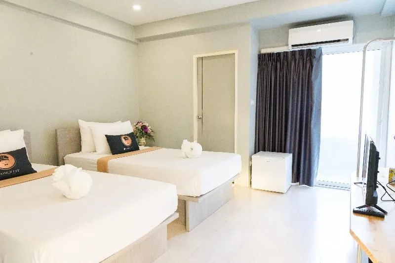 Roomquest Don Muang Airport