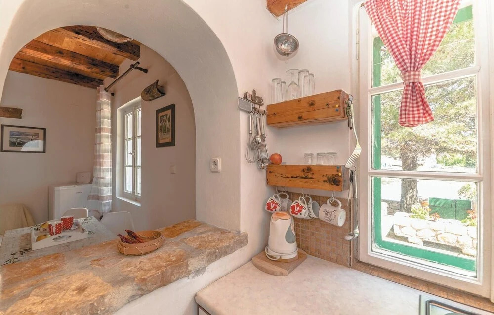 Beautiful Home in Zdrelac With Wifi and 1 Bedrooms