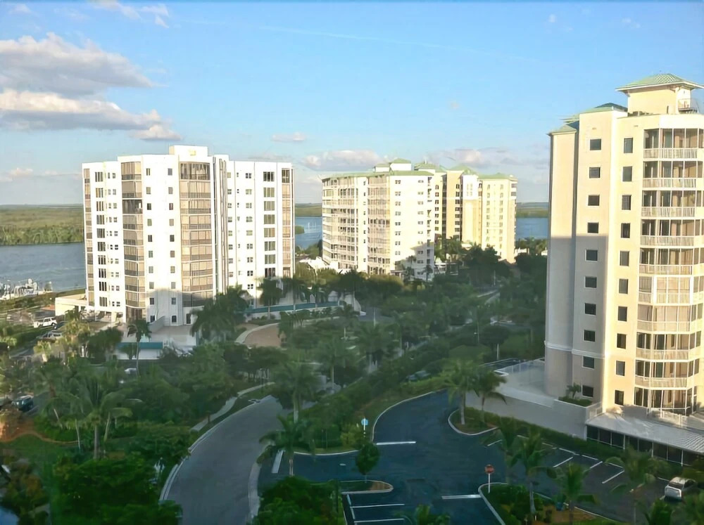 Waterside 554 - Monthly 2 Bedroom Condo