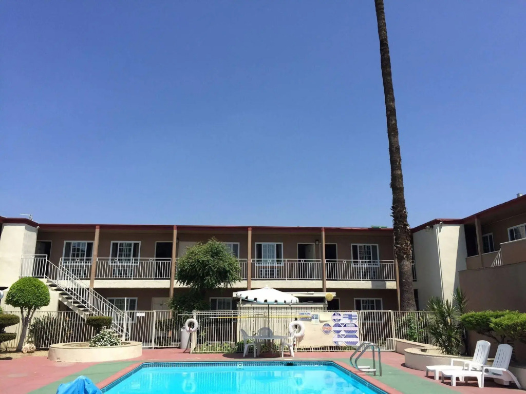 Willow Tree Lodge