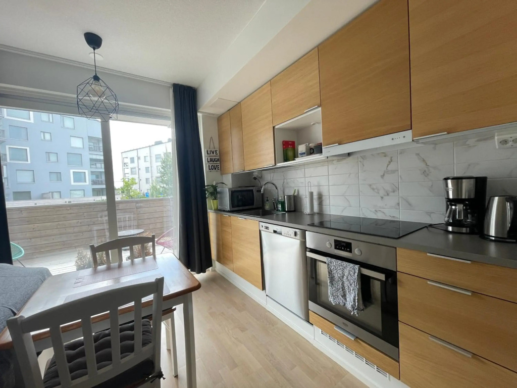 The Seaside Apartment