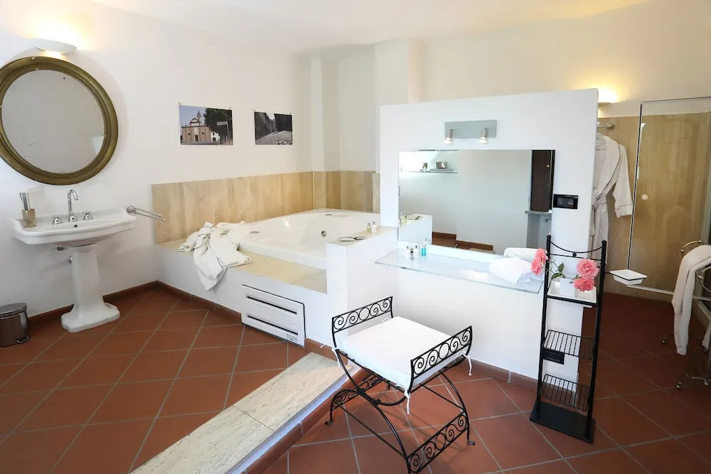 Giarvino Boutique Guest House