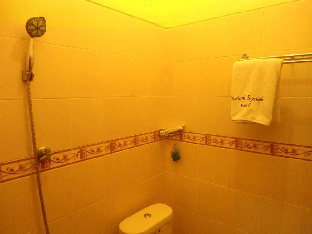 RedDoorz at Hotel Madani Syariah Lempuyangan
