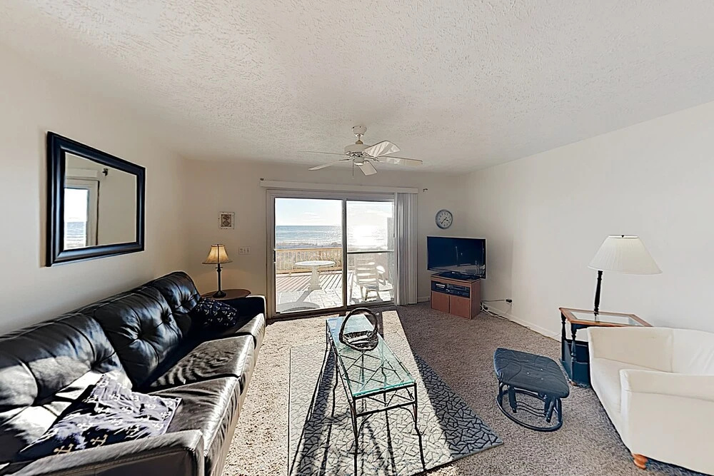New Listing! Beachfront Townhome W/ Gulf-view Deck 2 Bedroom Townhouse