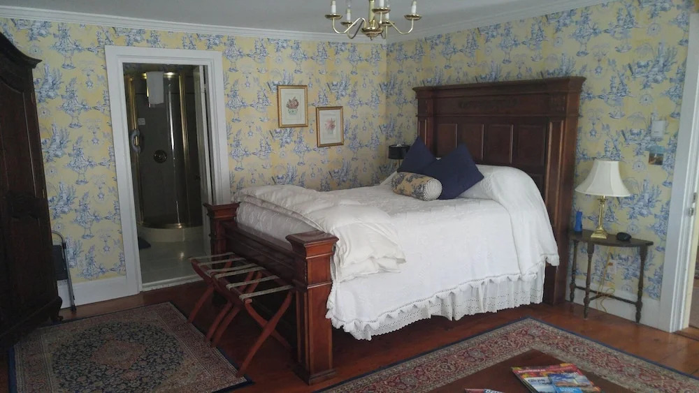 The Harpswell Inn