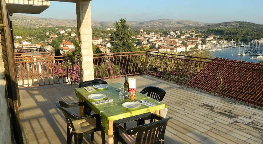 Apartments Agava