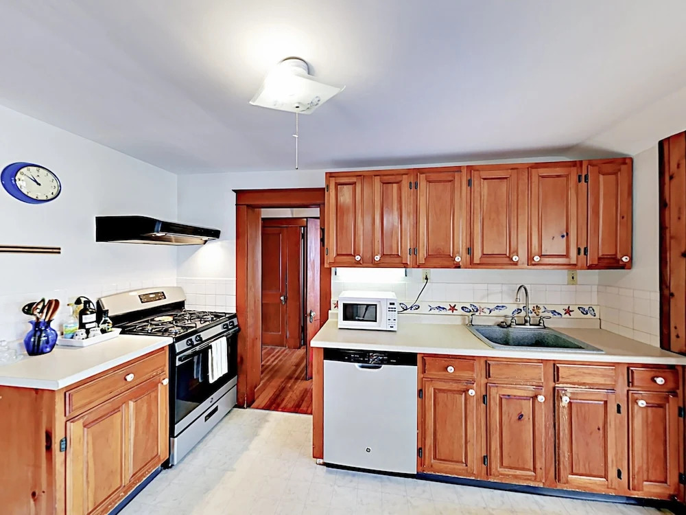 49 Murray Hill Home