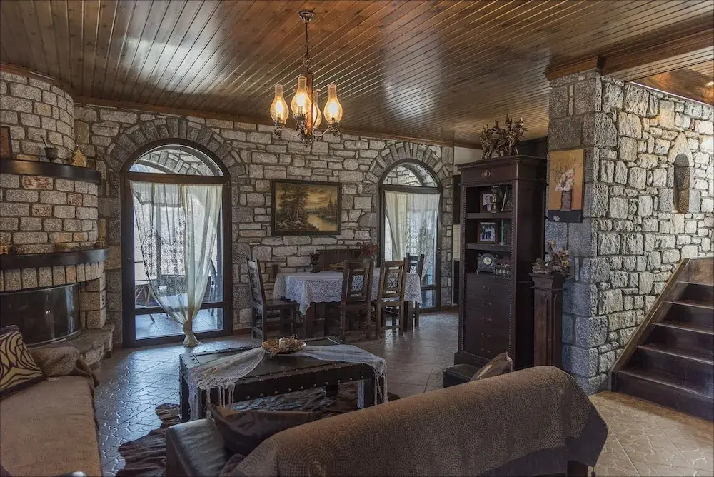 Stone Mansion Anavryti, ΑΜΑ 20569