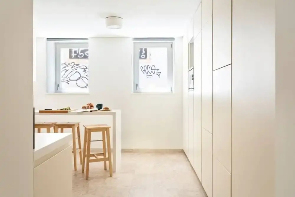 Modern Terrace Apartment Rentexperience
