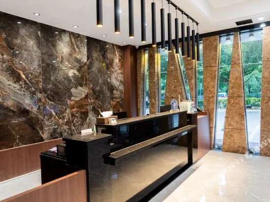 Yangchun Haiyue Bay Business Hotel