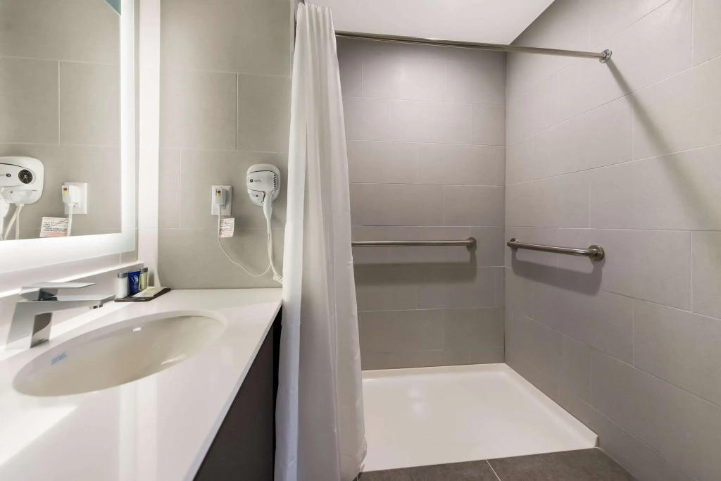 Sleep Inn Brooklyn - Sheepshead Bay