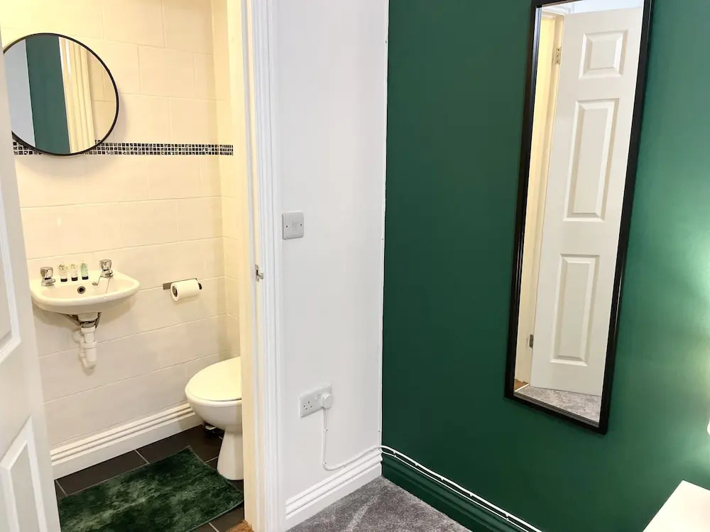 Vibrant 6 bed Stylish Home in Heart of Southsea