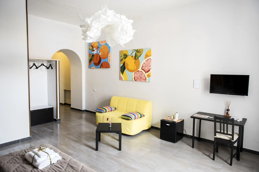 Le 4 Stagioni Dante H Napoli Centro, by ClaPa Group