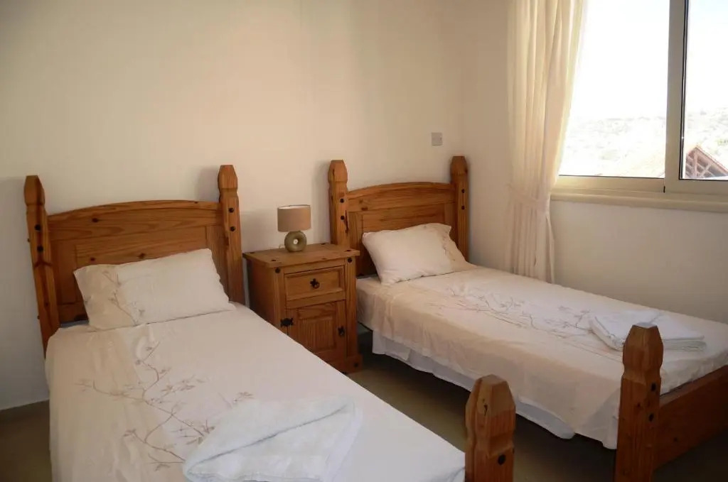 Top floor, 2 bedroom apartment Vanessa D204, FREE WIFI, village view