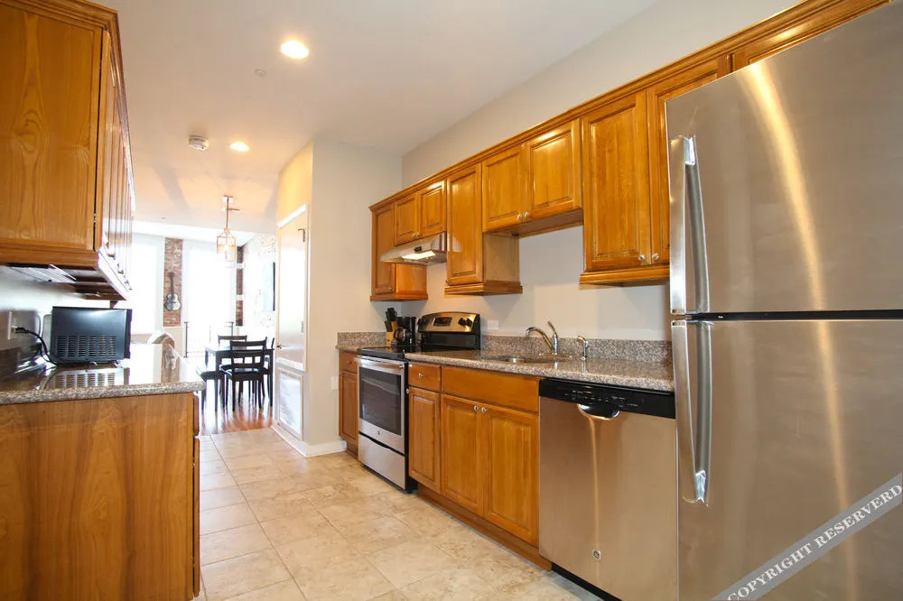 Hosteeva French Quarter Luxury Condo