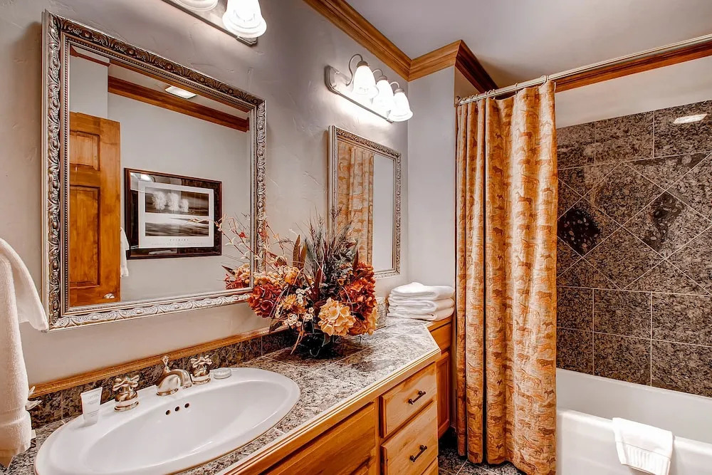 Centennial 2 Bedroom Condo Unit no. 5