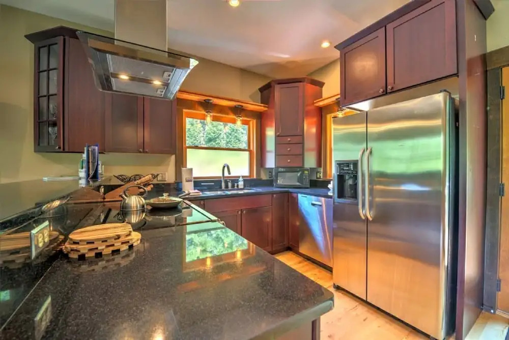 Skyway Cottage - 2 Br Home