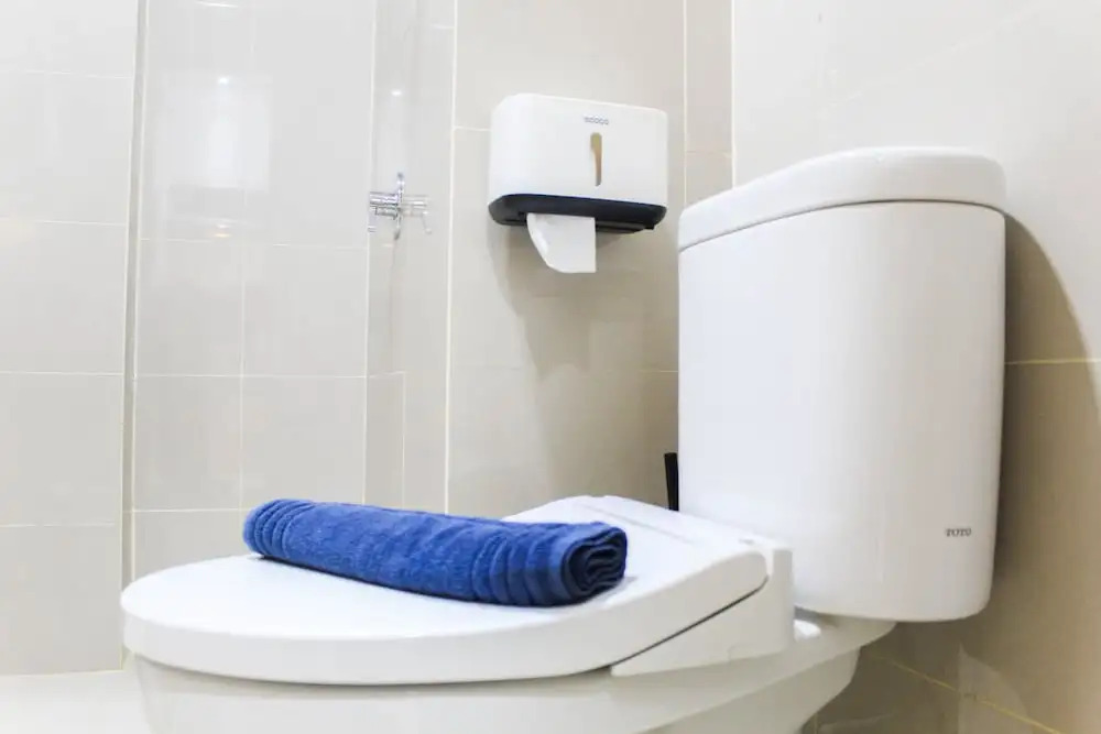 Best Homey Studio Apartment at B Residence By Travelio